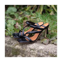 ANGEL ALARCON Cameron - Sandalias De Piel Brillante Con Tiras Anchas Acolchadas Y Tacon Alto Discount