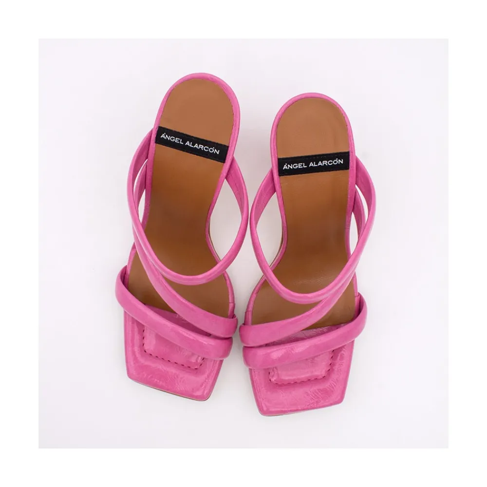 ANGEL ALARCON Cameron - Sandalias De Piel Brillante Con Tiras Anchas Acolchadas Y Tacon Alto Discount