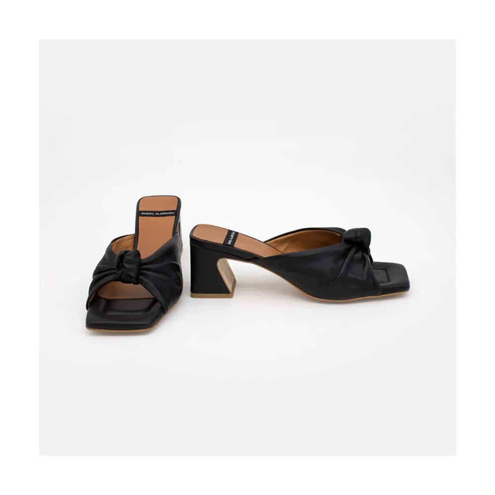 ANGEL ALARCON Hepburn - Mule De Piel Con Nudo Best