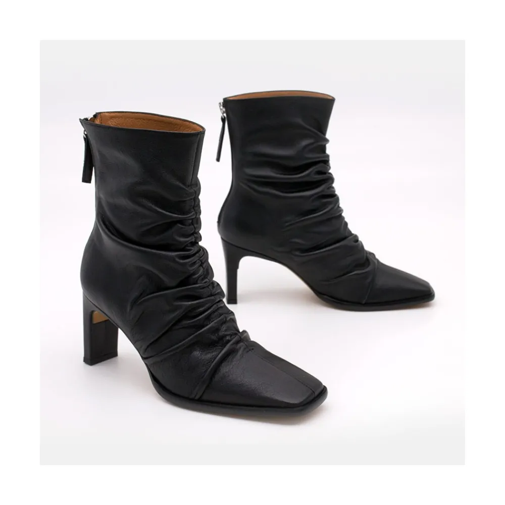 ANGEL ALARCON Janet - Botines De Piel Arrugados Con Tacon Hot
