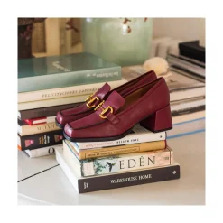 ANGEL ALARCON Kiski - Mocasin De Piel Con Tacon Ancho Y Adorno Metalico Clearance