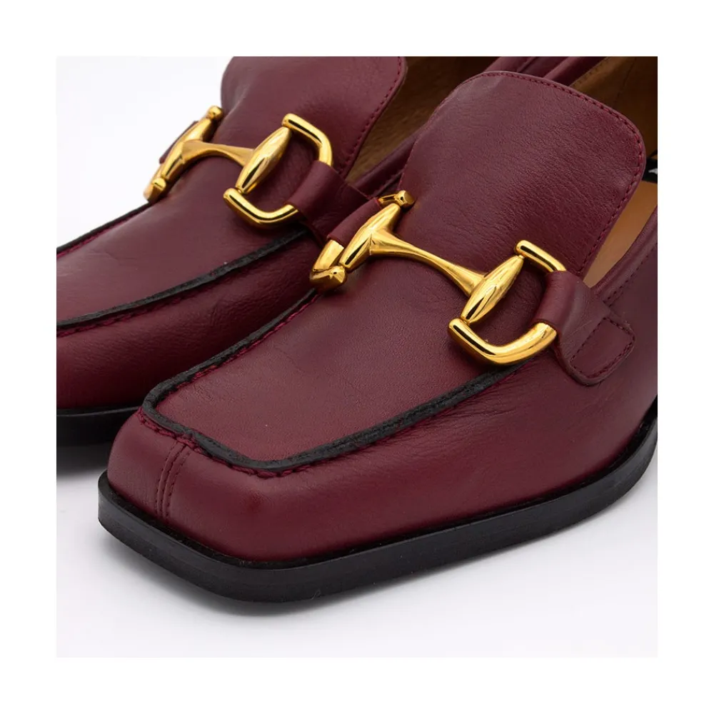 ANGEL ALARCON Kiski - Mocasin De Piel Con Tacon Ancho Y Adorno Metalico Clearance