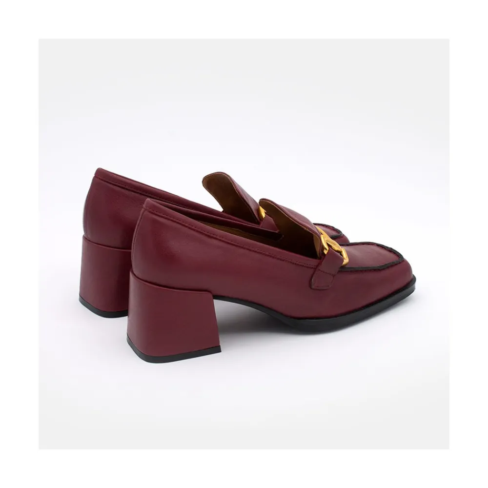 ANGEL ALARCON Kiski - Mocasin De Piel Con Tacon Ancho Y Adorno Metalico Clearance