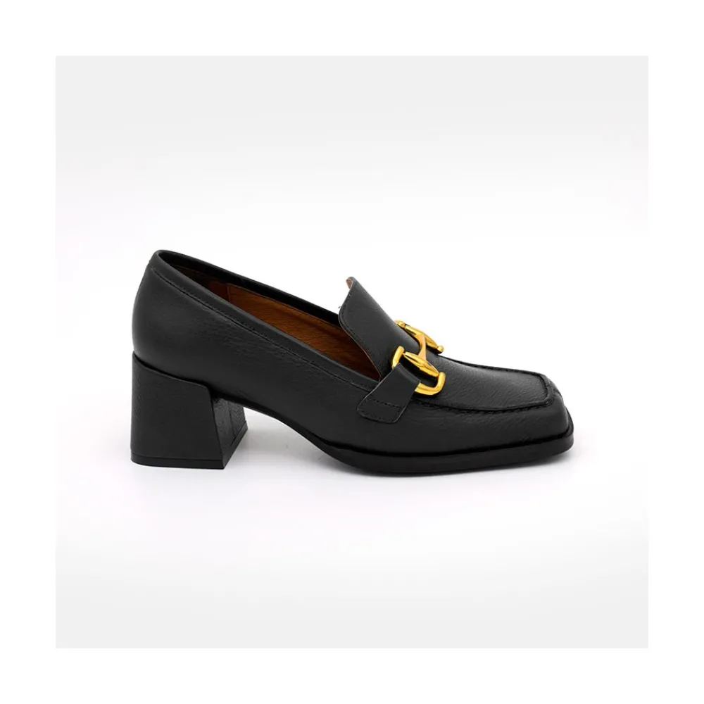 ANGEL ALARCON Kiski - Mocasin De Piel Con Tacon Ancho Y Adorno Metalico Outlet