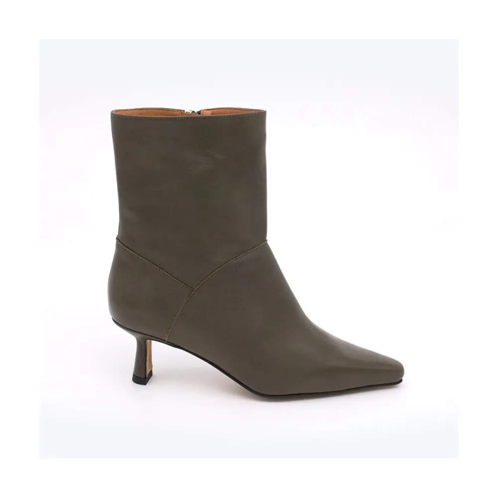 ANGEL ALARCON Nina - Botin De Cana Ancha Con Tacon Bajo Best